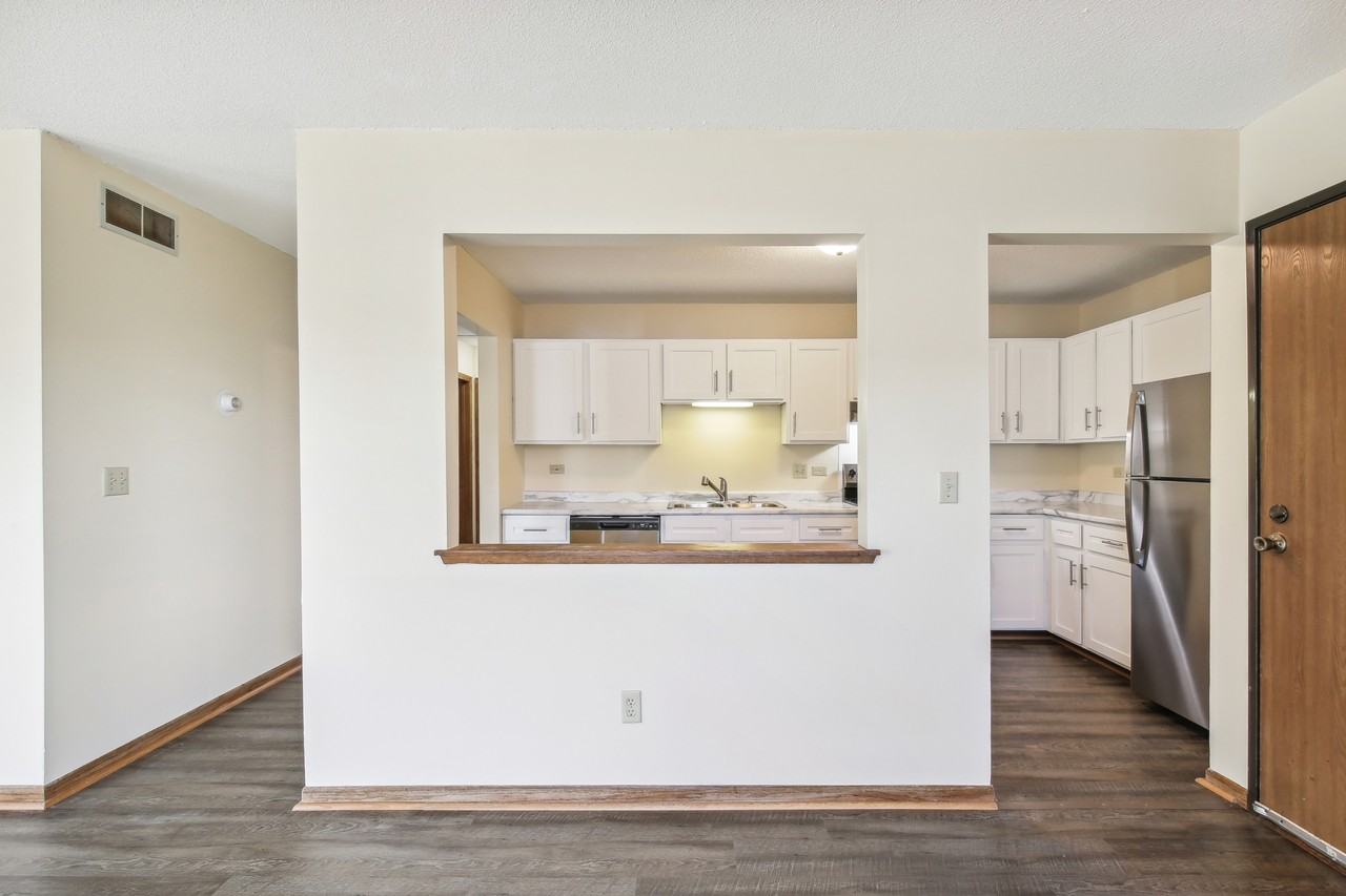 13336 Parkwood Dr #219 - Photo 7 of 31