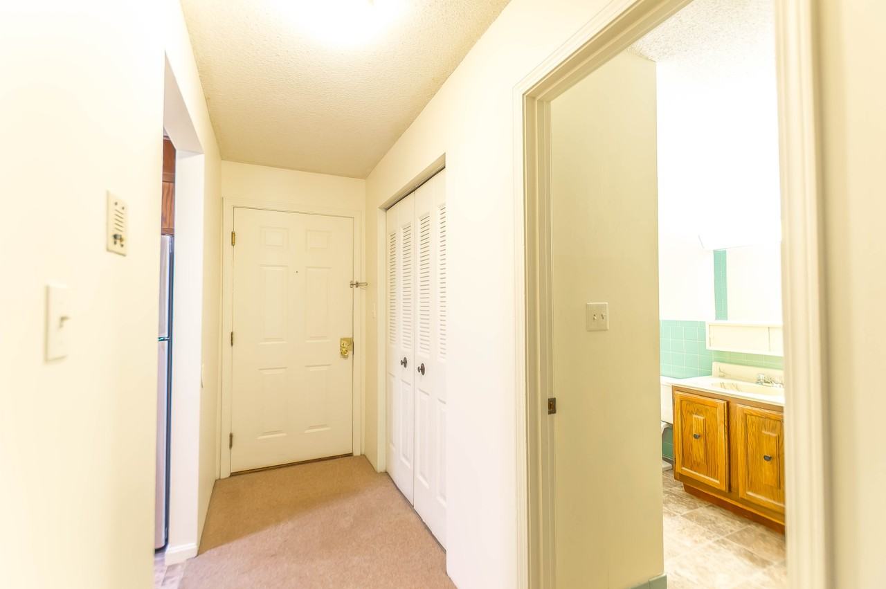23 Country Club Dr #1036 - Photo 4 of 27