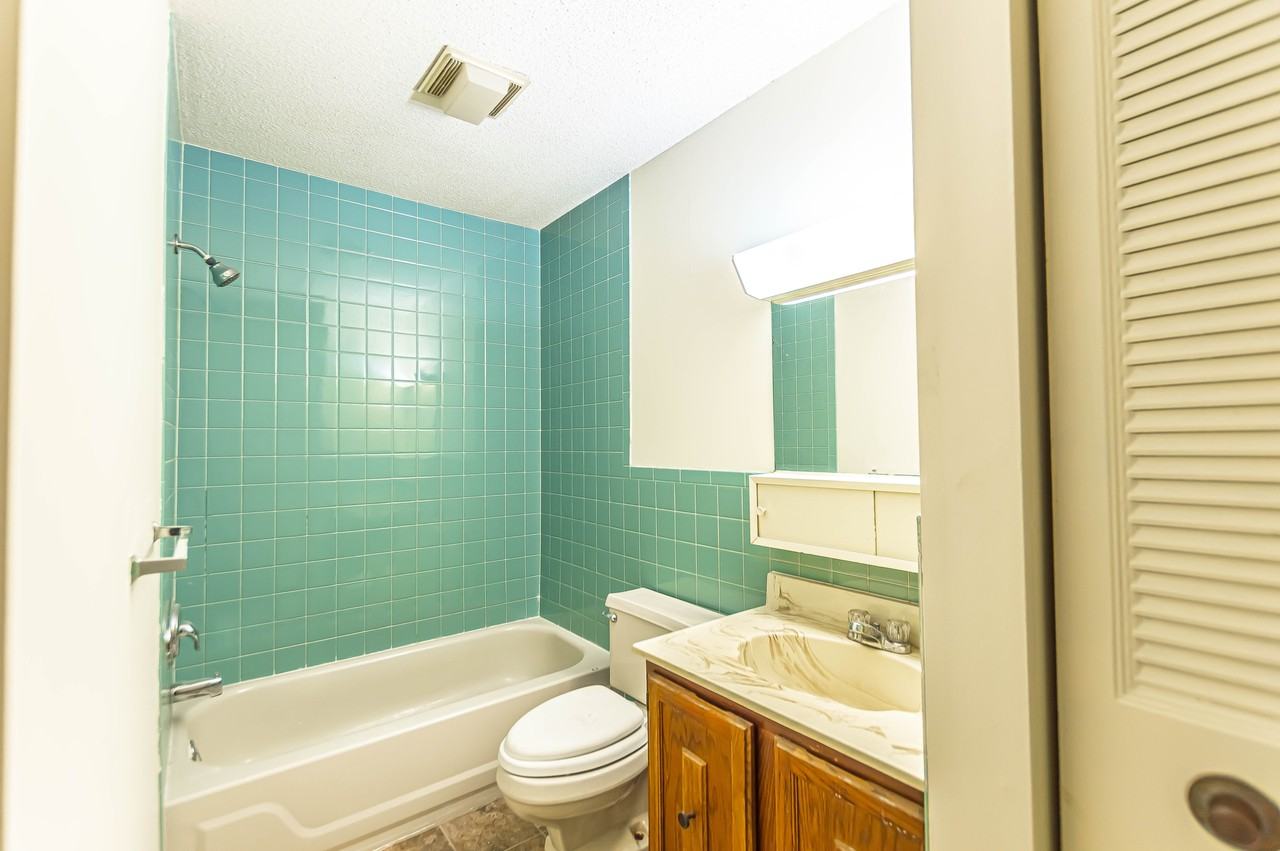 23 Country Club Dr #1036 - Photo 5 of 27