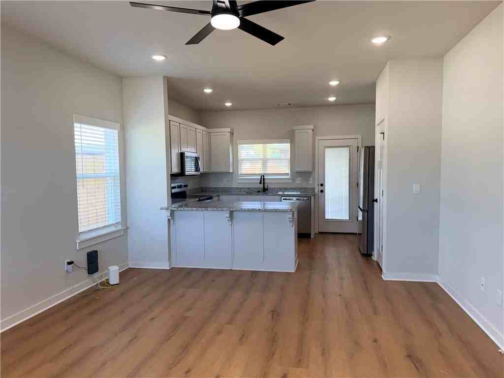 613 Cosmos Street - Photo 2 of 13