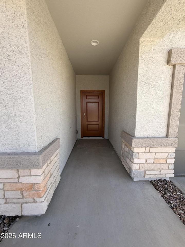 1481 N Fenway Dr - Photo 2 of 50