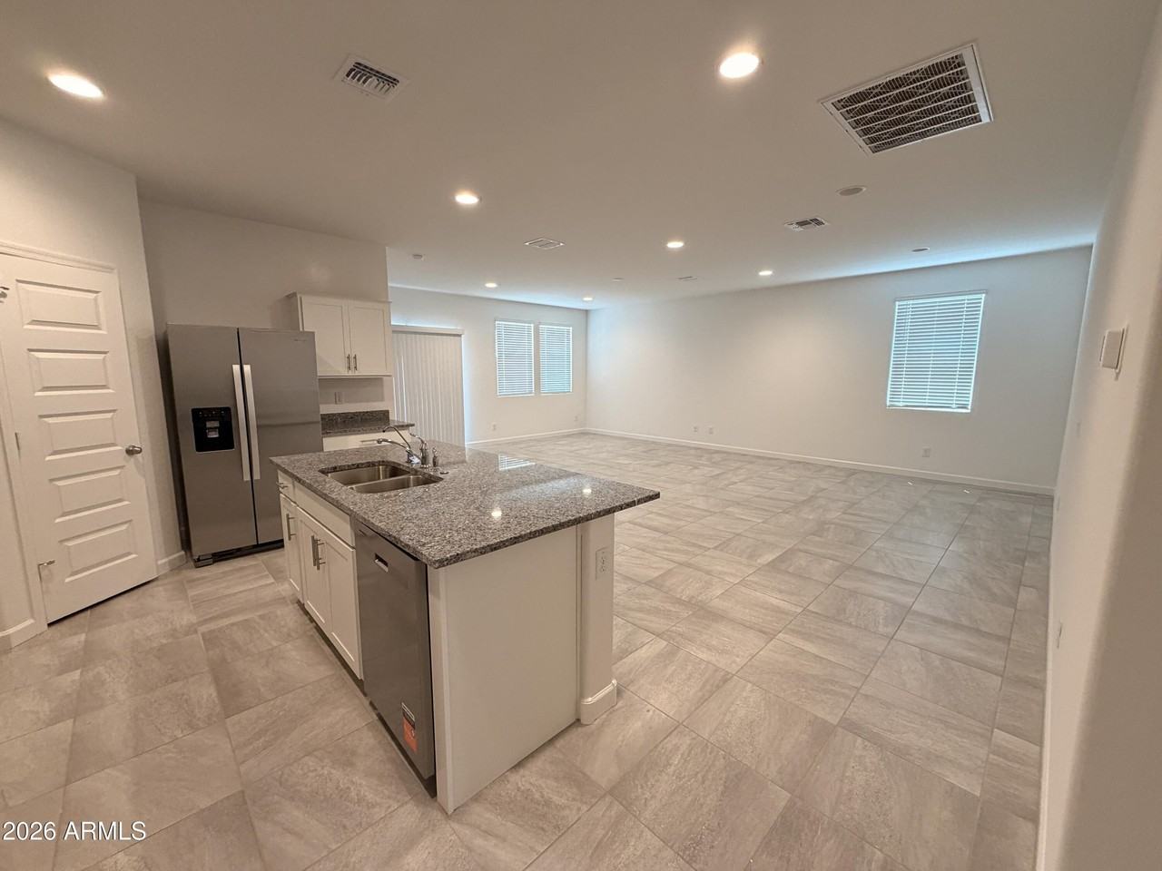 1481 N Fenway Dr - Photo 6 of 50