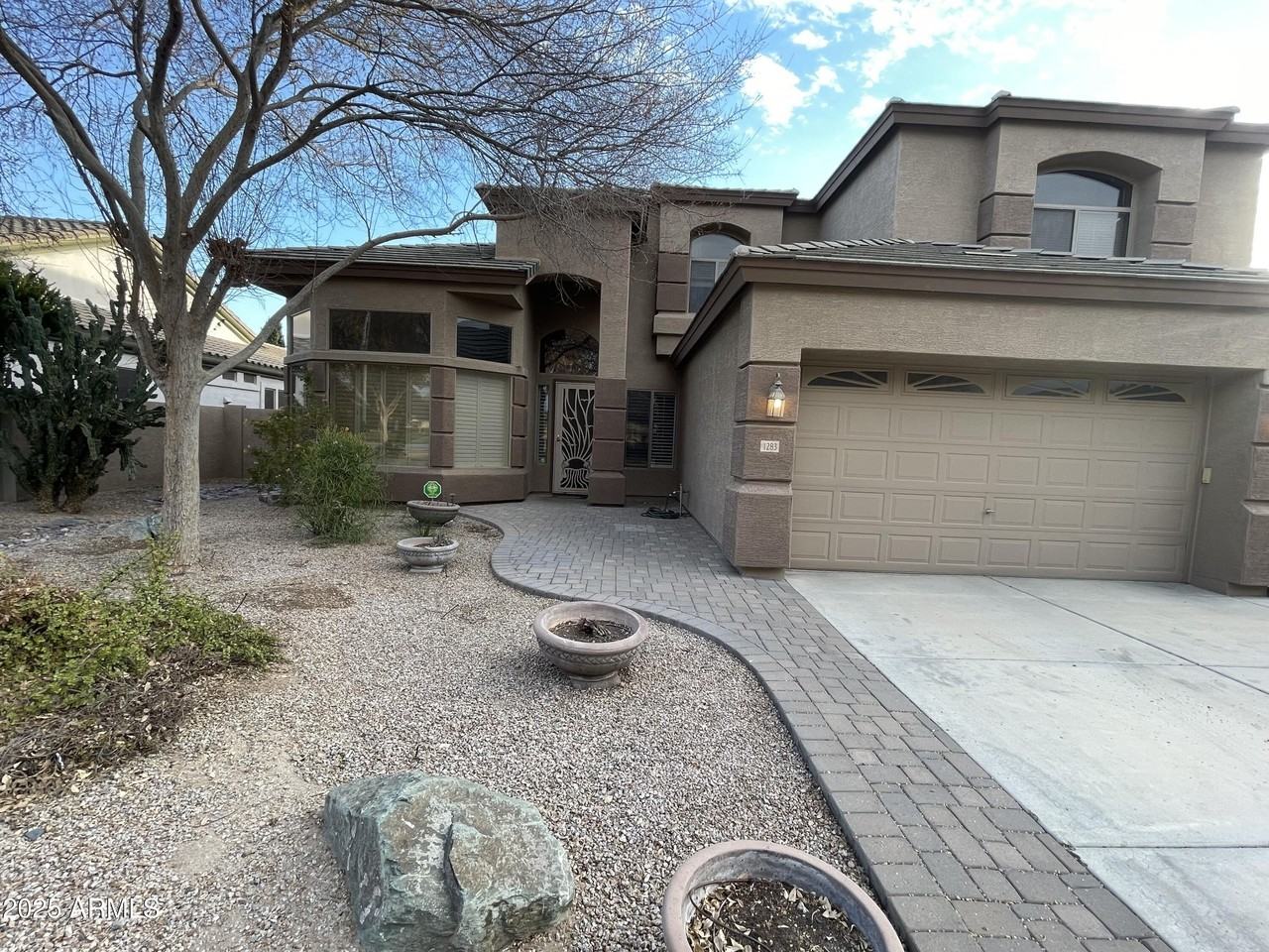 1283 E Saragosa St - Photo 7 of 23