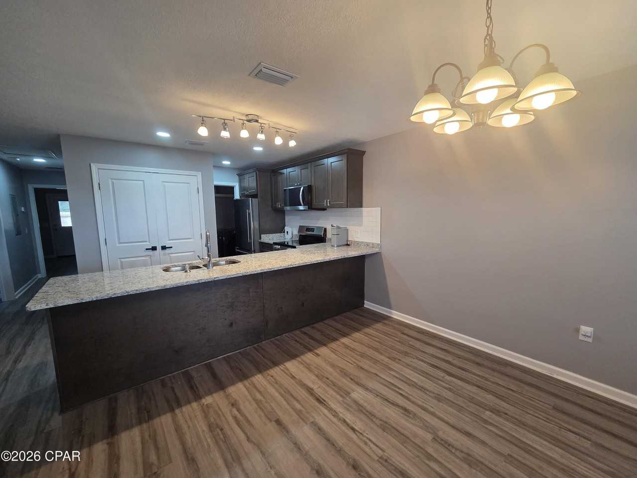 3613 E 7th St #A - Photo 3 of 23