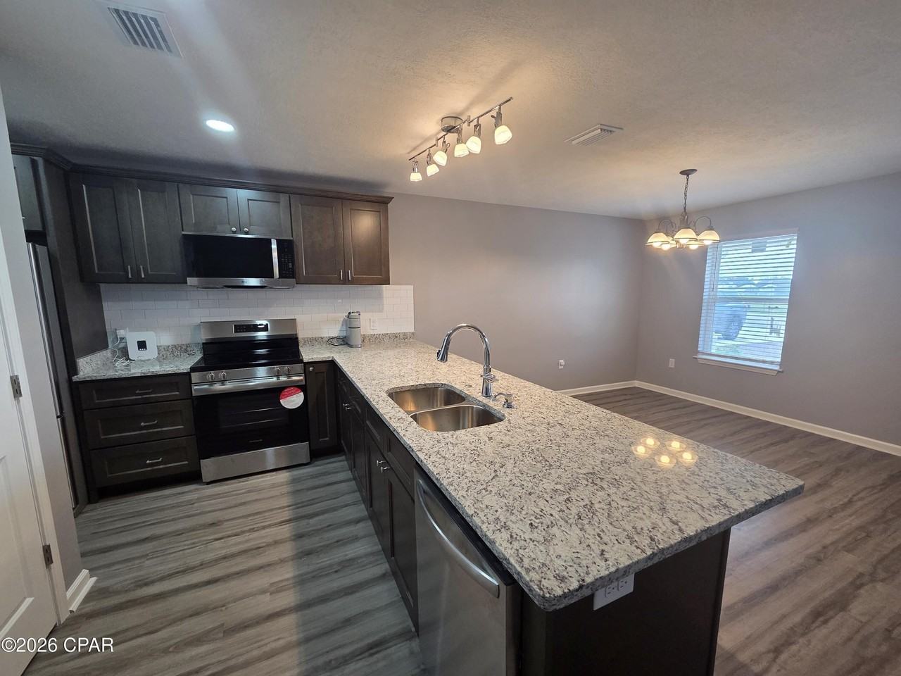 3613 E 7th St #A - Photo 4 of 23