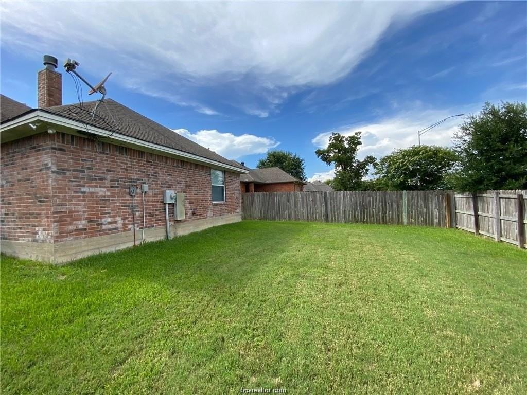 2309 Norham Dr - Photo 2 of 21