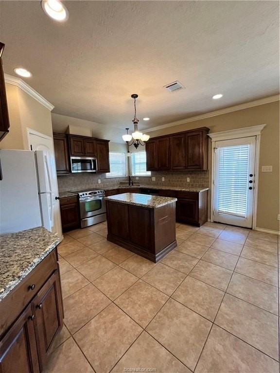 3907 Incourt Ln - Photo 5 of 17
