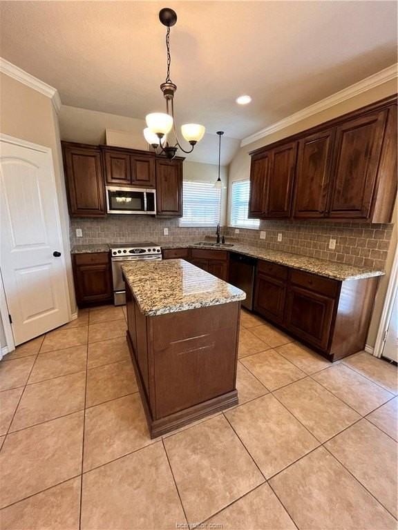 3907 Incourt Ln - Photo 6 of 17