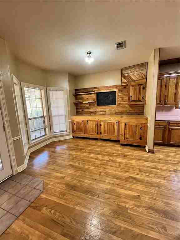 2806 Arroyo Ct N - Photo 5 of 15