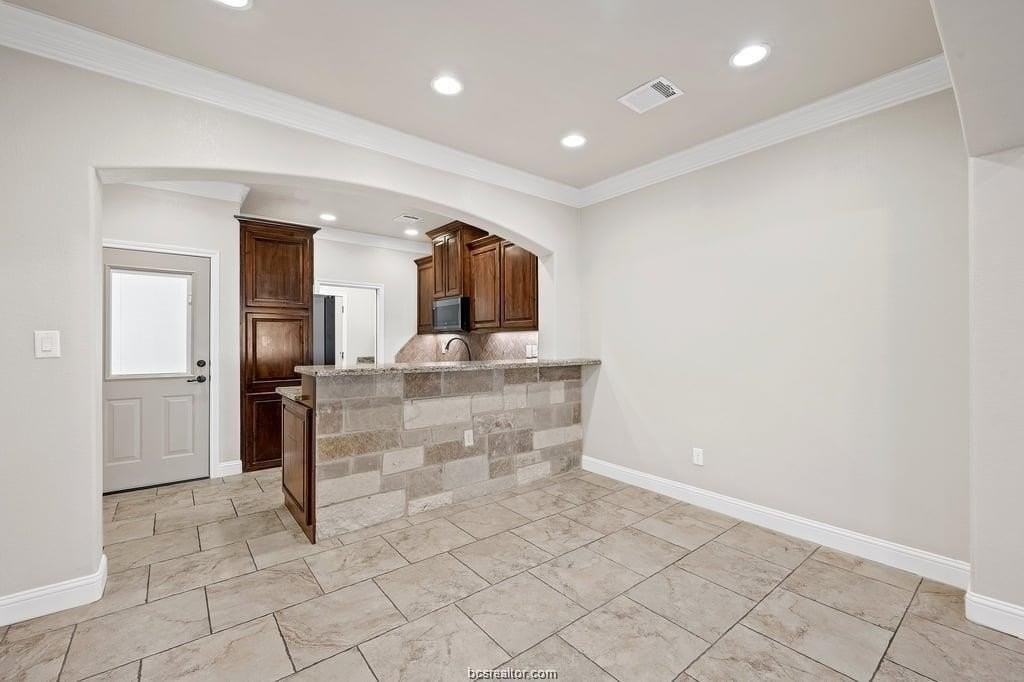 3821 Estes Park - Photo 5 of 20