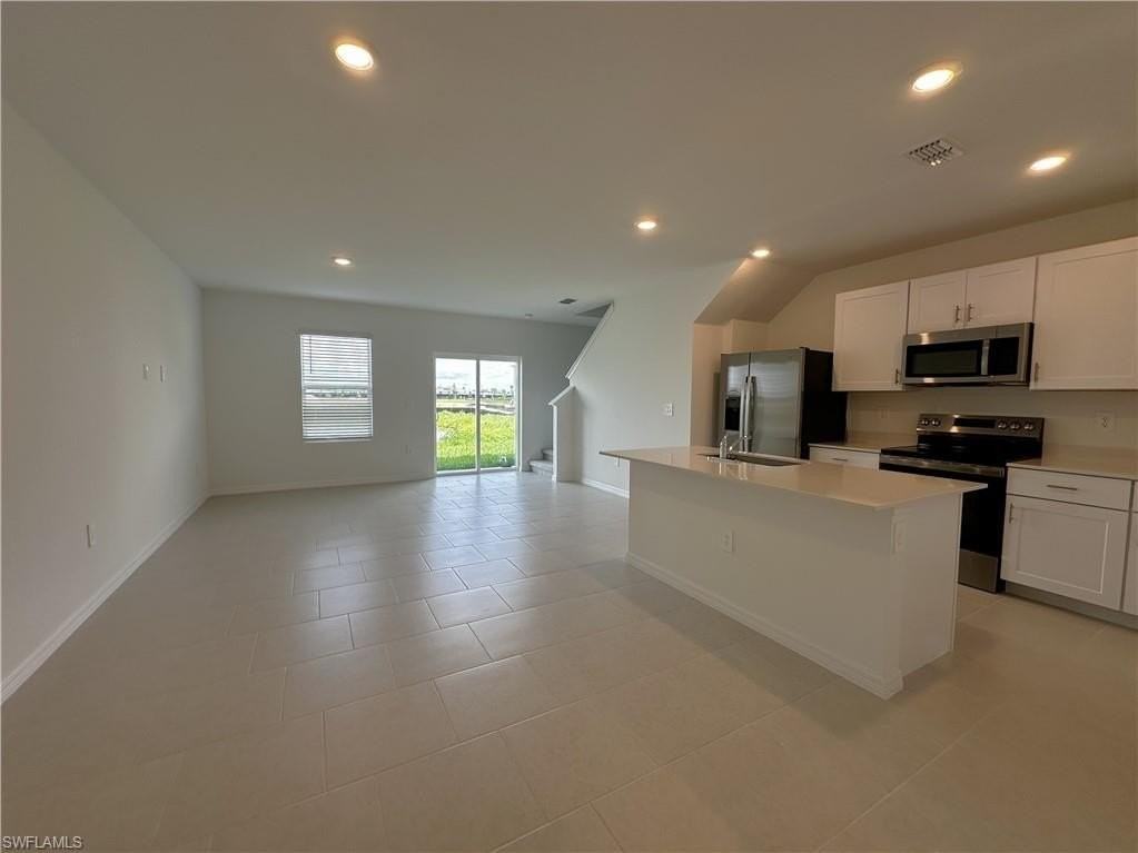 Sweet Meadow Ct - Photo 2 of 40