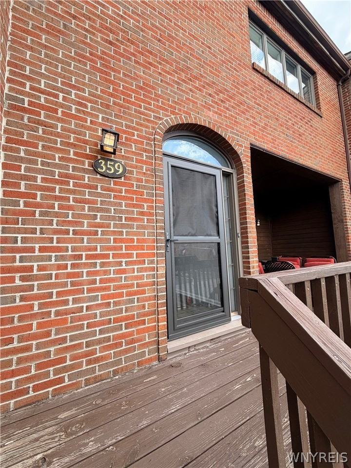 359 Lakefront Blvd - Photo 4 of 31