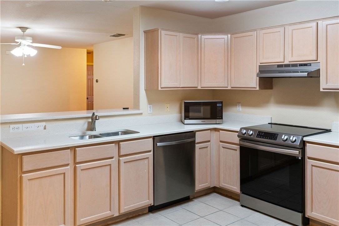 3105 Halifax Dr - Photo 4 of 12
