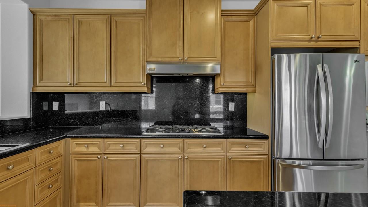 1023 Via Fortuna - Photo 6 of 30