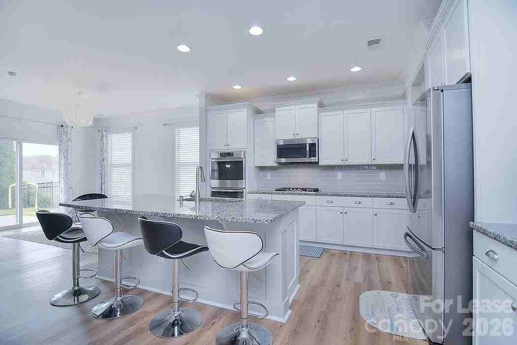 1445 Overlea Pl Nw - Photo 4 of 32