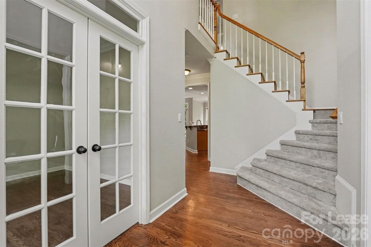11526 Sir Francis Drake Dr - Photo 2 of 24