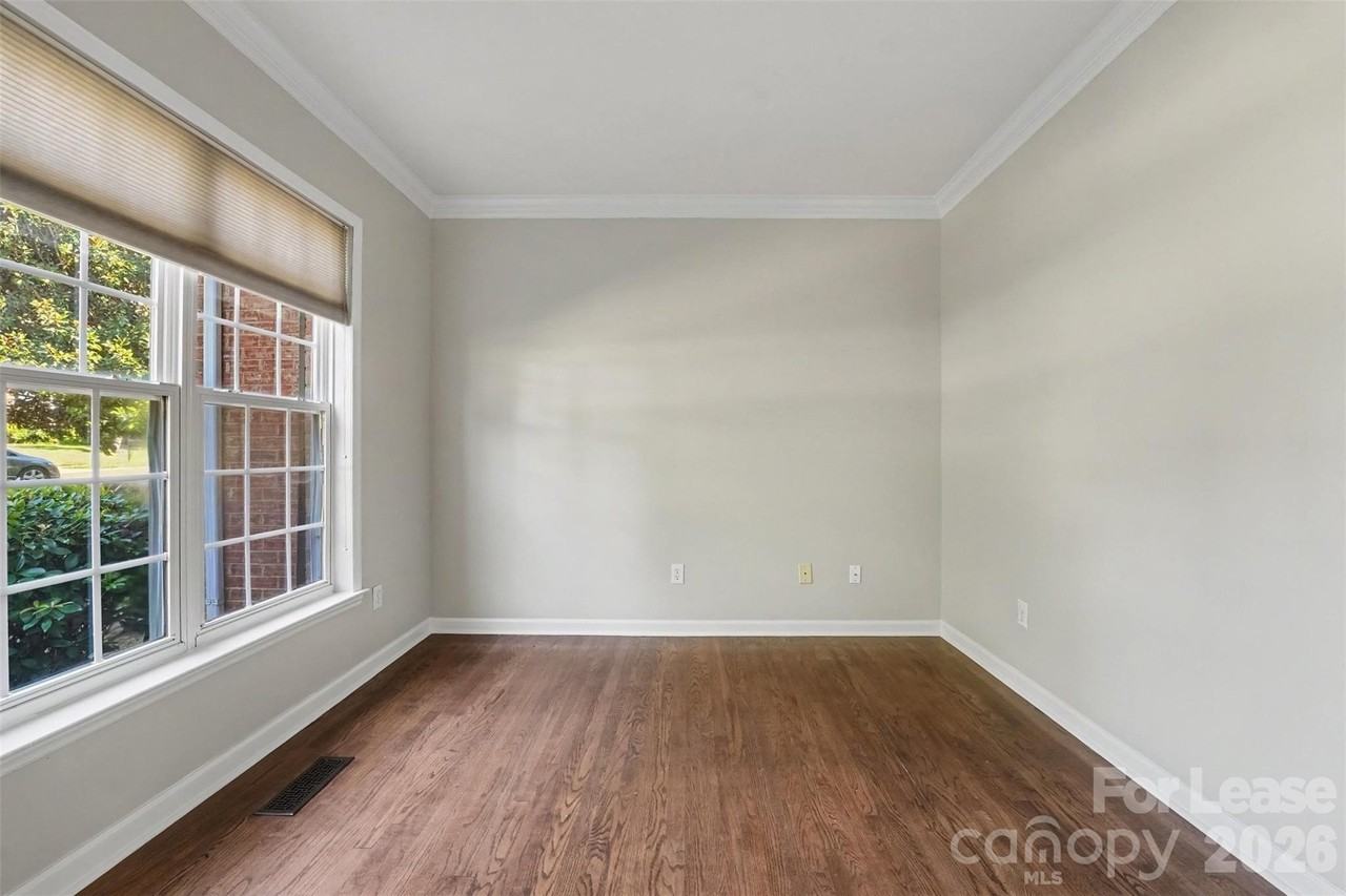 11526 Sir Francis Drake Dr - Photo 3 of 24