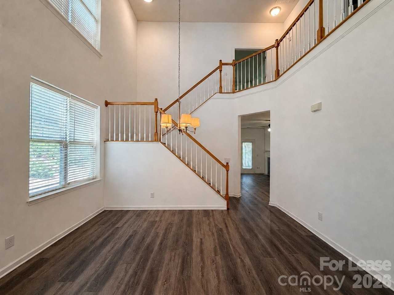 10968 Princeton Village Dr - Photo 5 of 43
