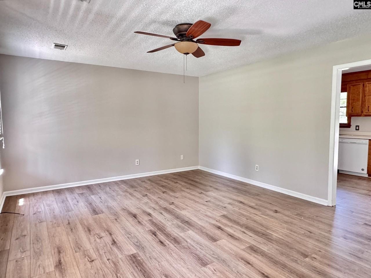 103 Riverwalk Ct - Photo 4 of 21