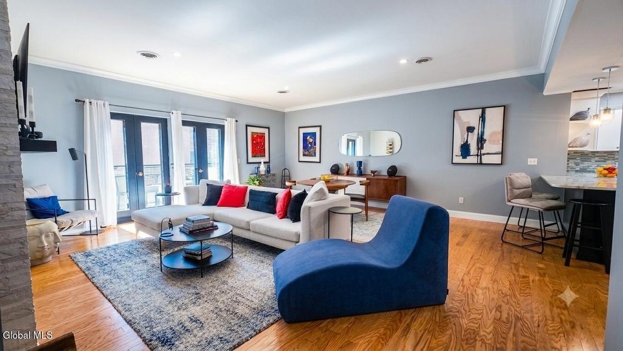 106 Spring St #7 - Photo 7 of 46