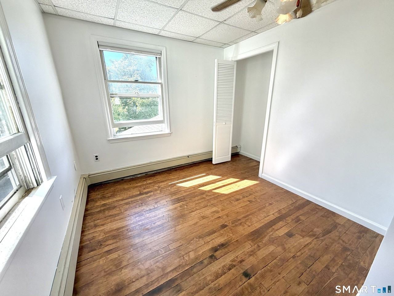 460 Stonybrook Rd - Photo 3 of 5