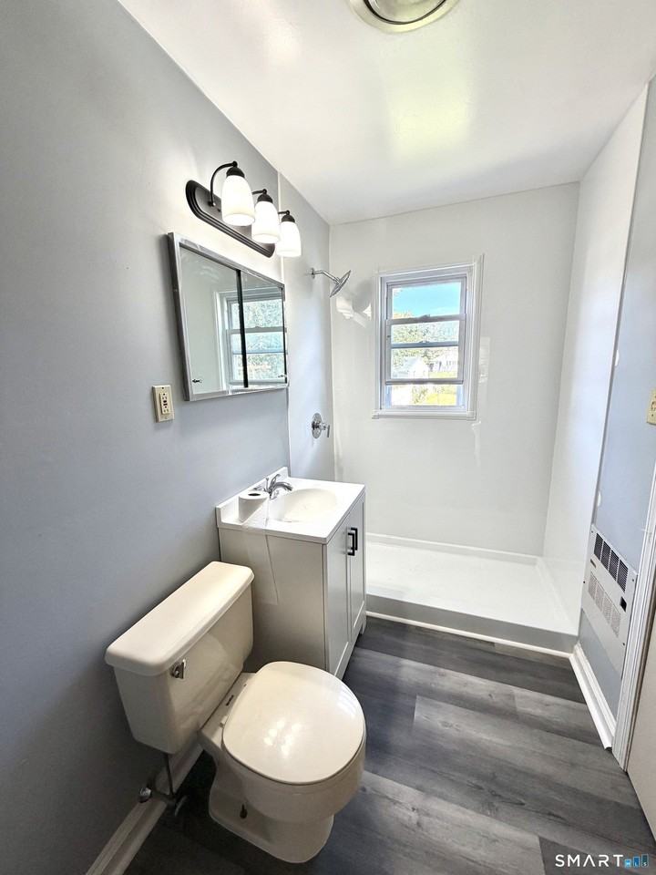 460 Stonybrook Rd - Photo 5 of 5