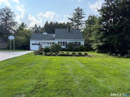 featured image of 989 N Farms Rd