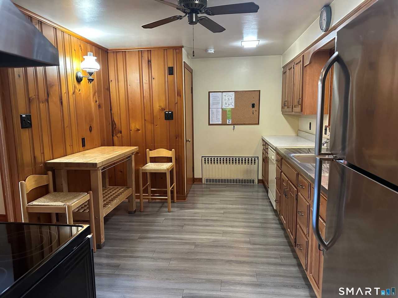 989 N Farms Rd - Photo 6 of 30