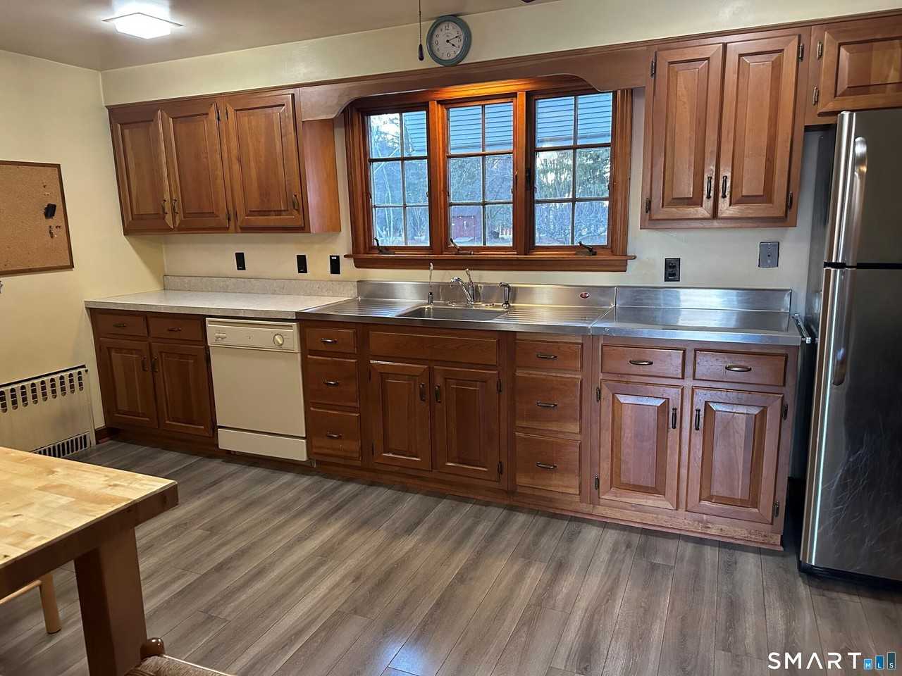 989 N Farms Rd - Photo 7 of 30
