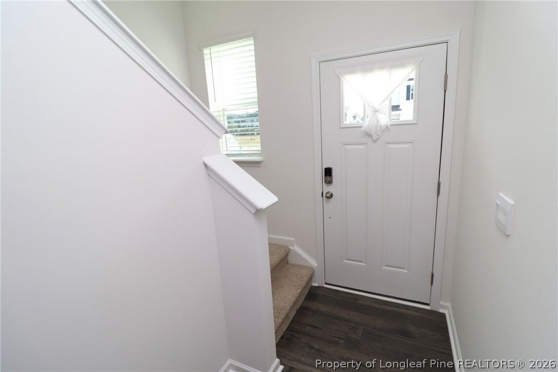 374 Freestall Dr - Photo 2 of 33