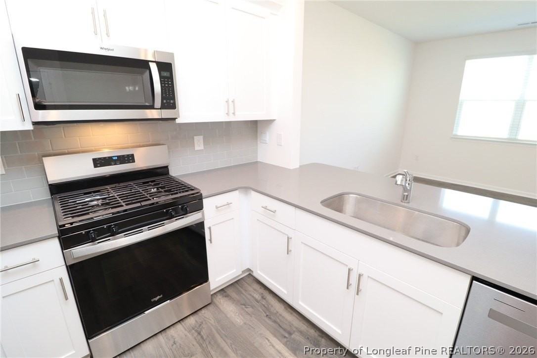 374 Freestall Dr - Photo 7 of 33
