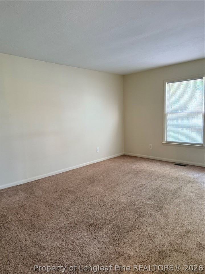 1610 Diplomat Dr - Photo 4 of 17