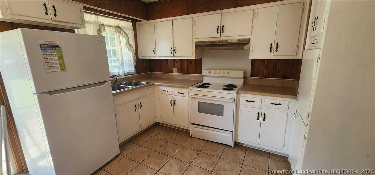 6417 Morganton Rd - Photo 2 of 17