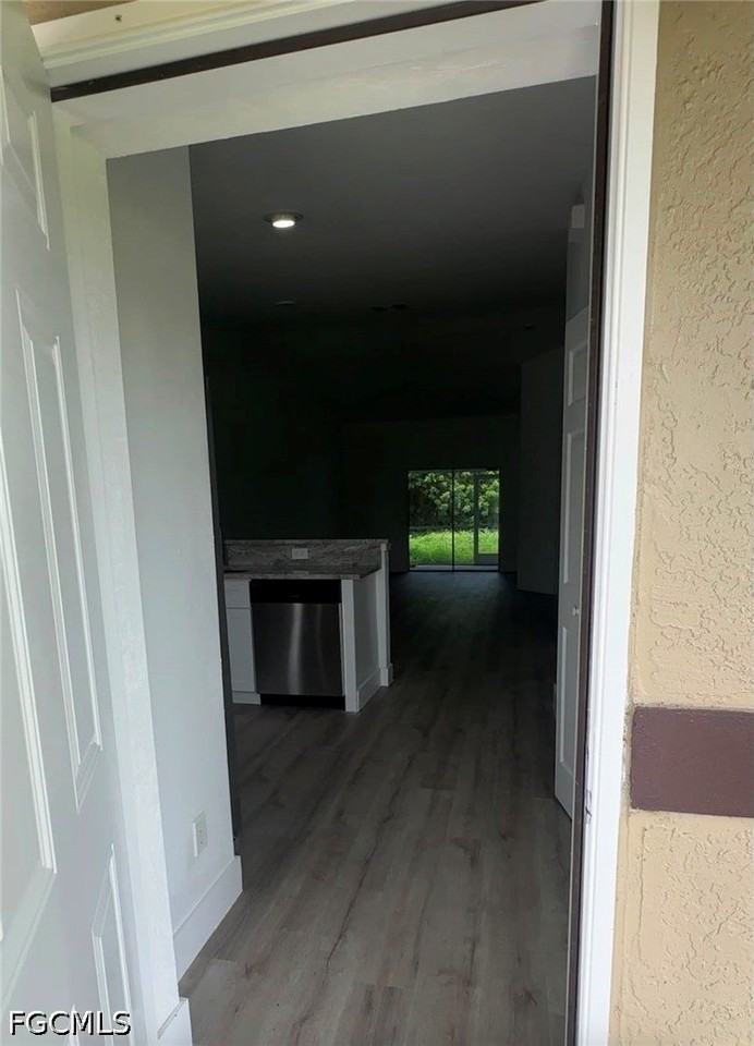 307 Homer Ave S - Photo 2 of 14