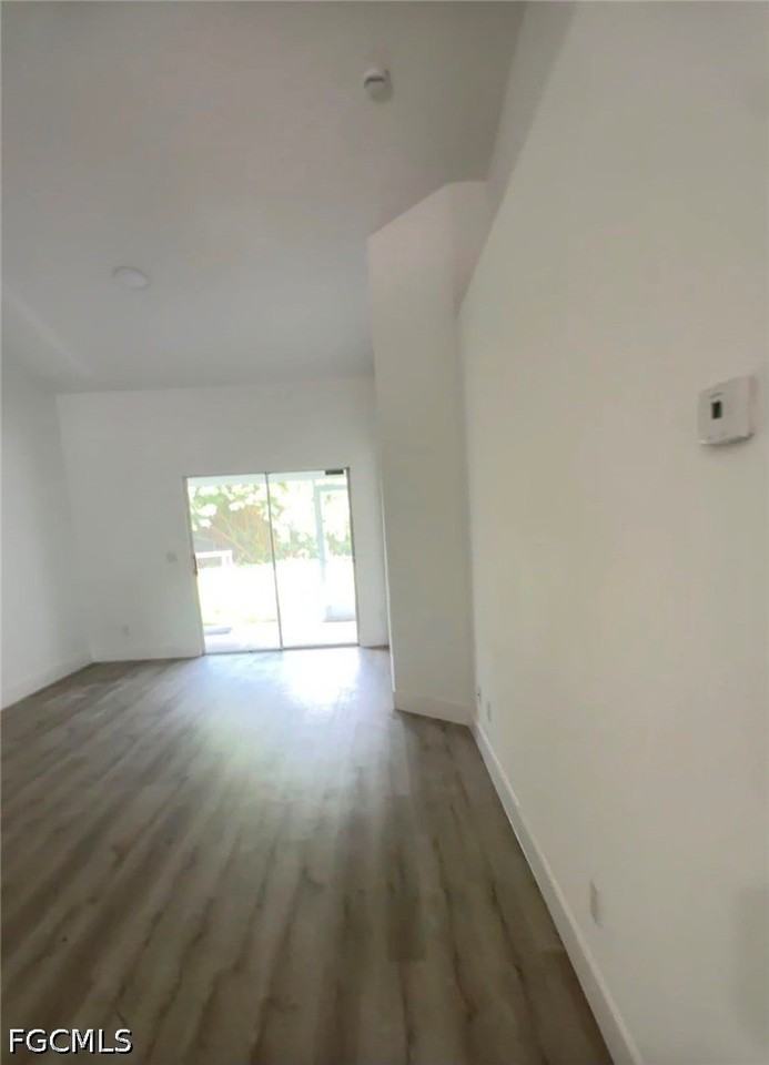 307 Homer Ave S - Photo 6 of 14