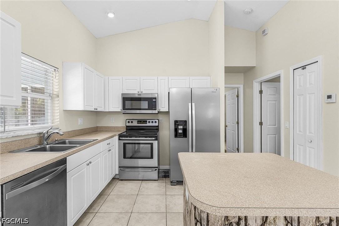 5215 Sw 16th Pl - Photo 7 of 26
