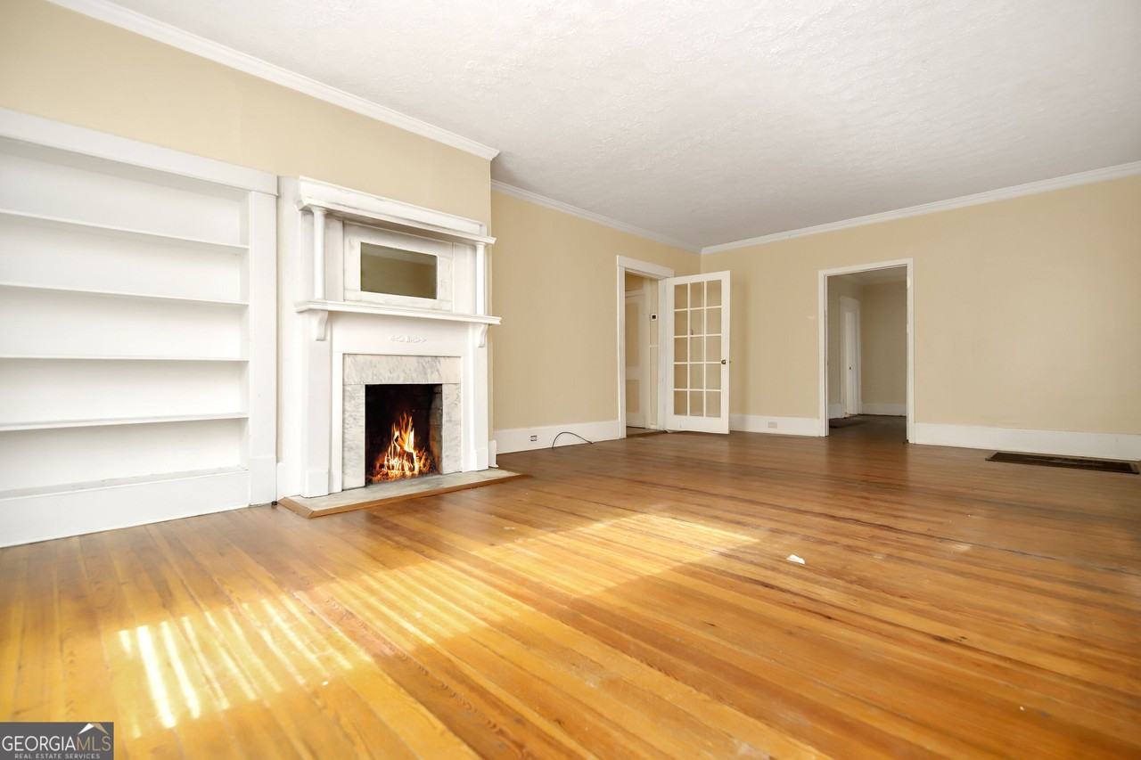 304 Boulevard - Photo 6 of 24