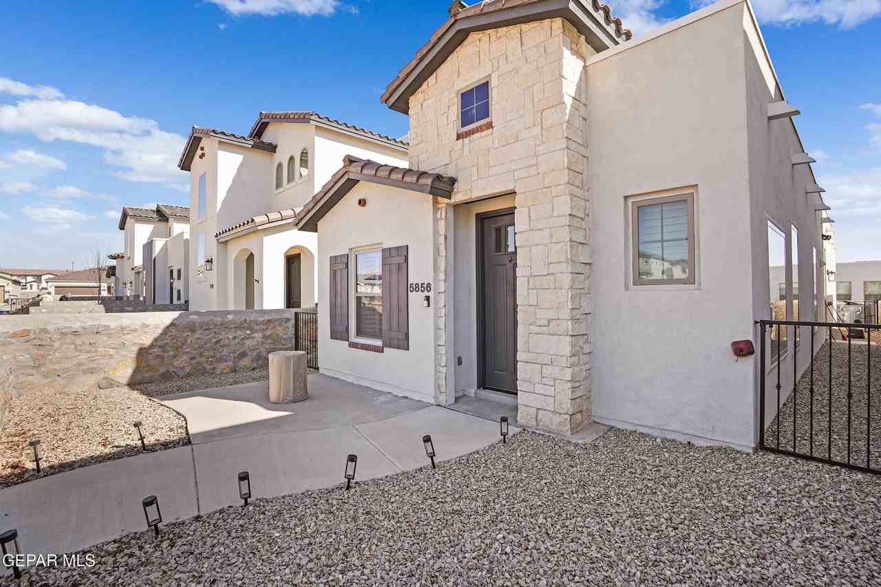5856 Kobe Bryant St - Photo 2 of 30