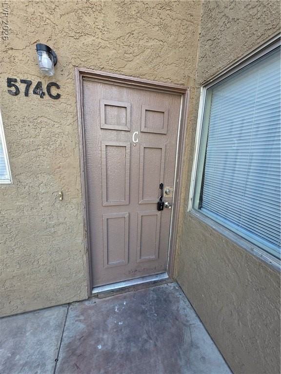 574 Roxella Ln #C - Photo 2 of 50