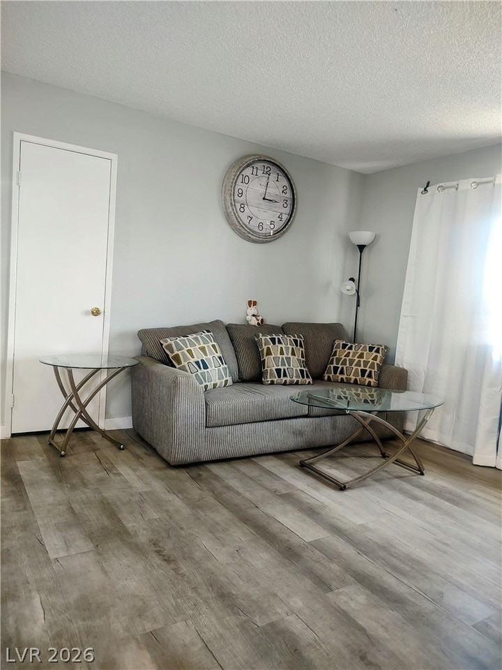 4654 Monterey Cir #4 - Photo 4 of 13