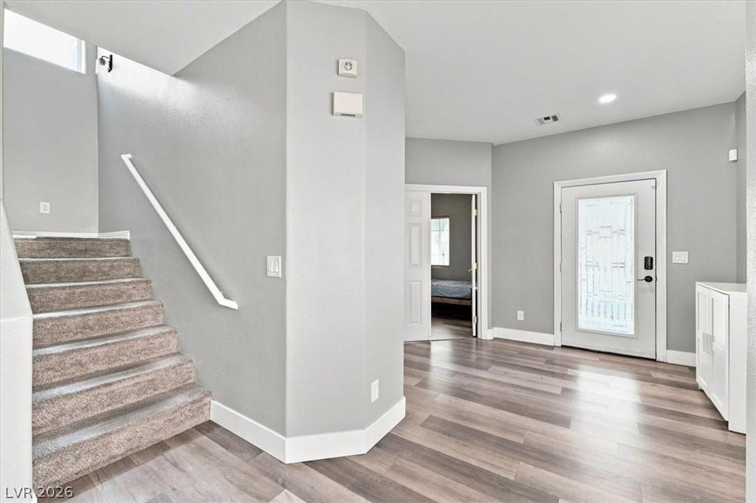 9466 Marshall Creek St - Photo 7 of 24