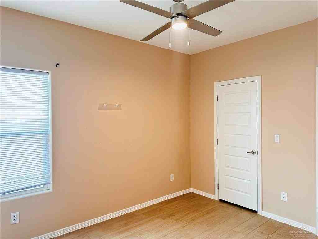 2900 W Kenwood St #2 - Photo 6 of 10