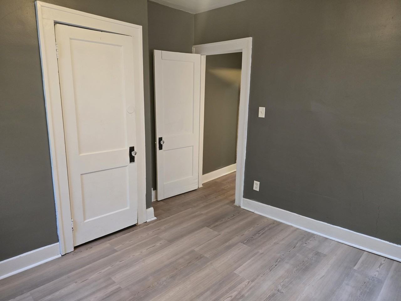 9122 Pinehurst St - Photo 4 of 7
