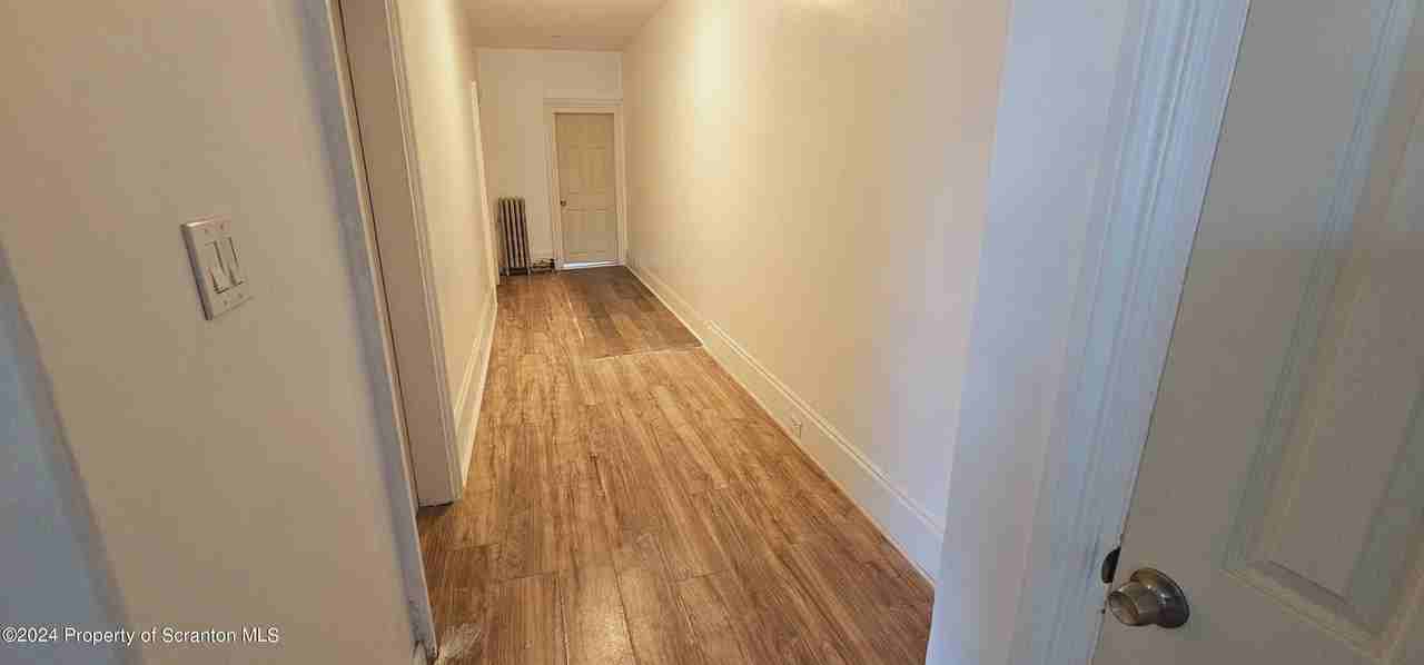 1319 Washburn St #2ndFL - Photo 6 of 9