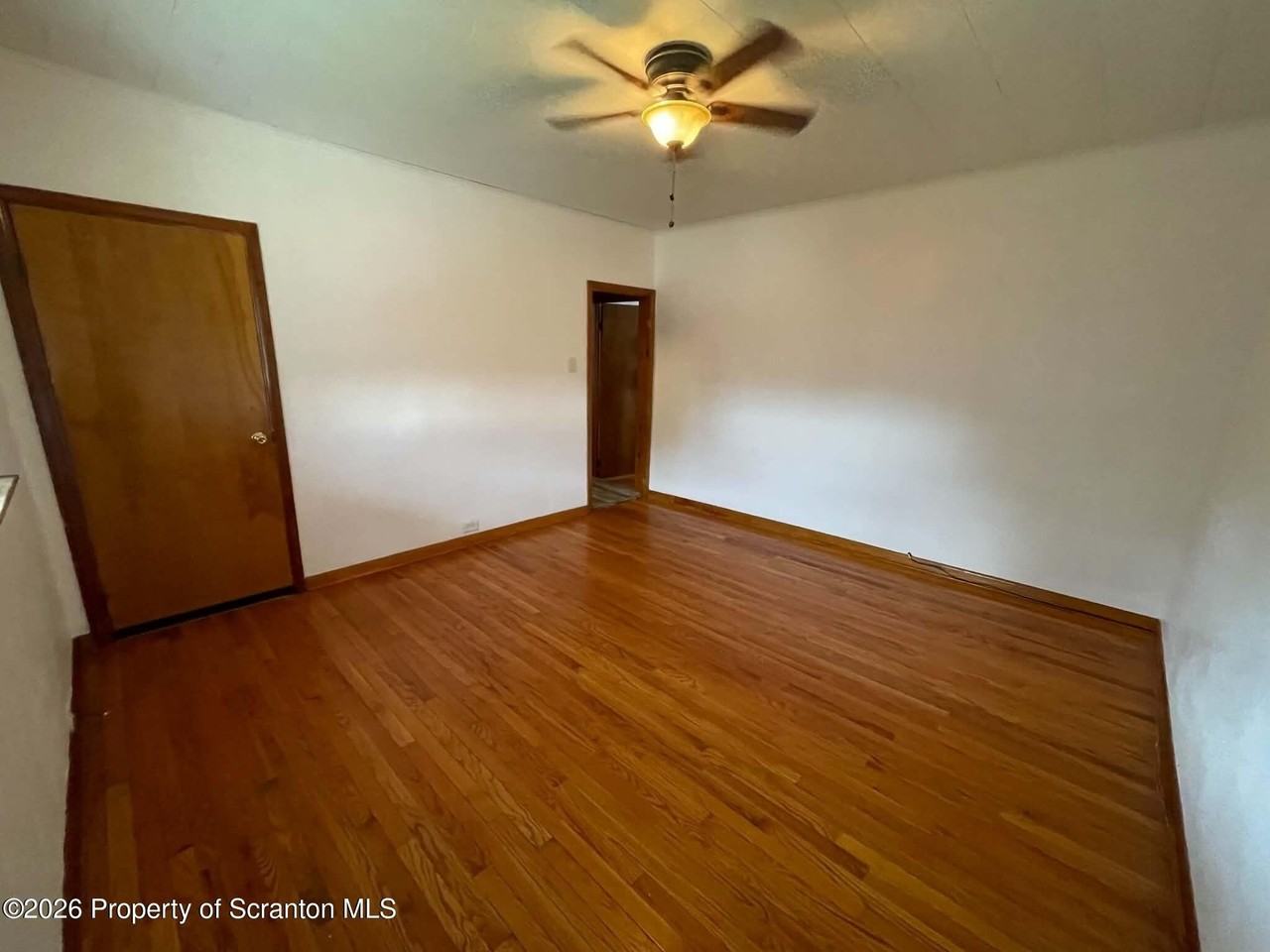 313 N Apple St #2ndFL - Photo 4 of 11