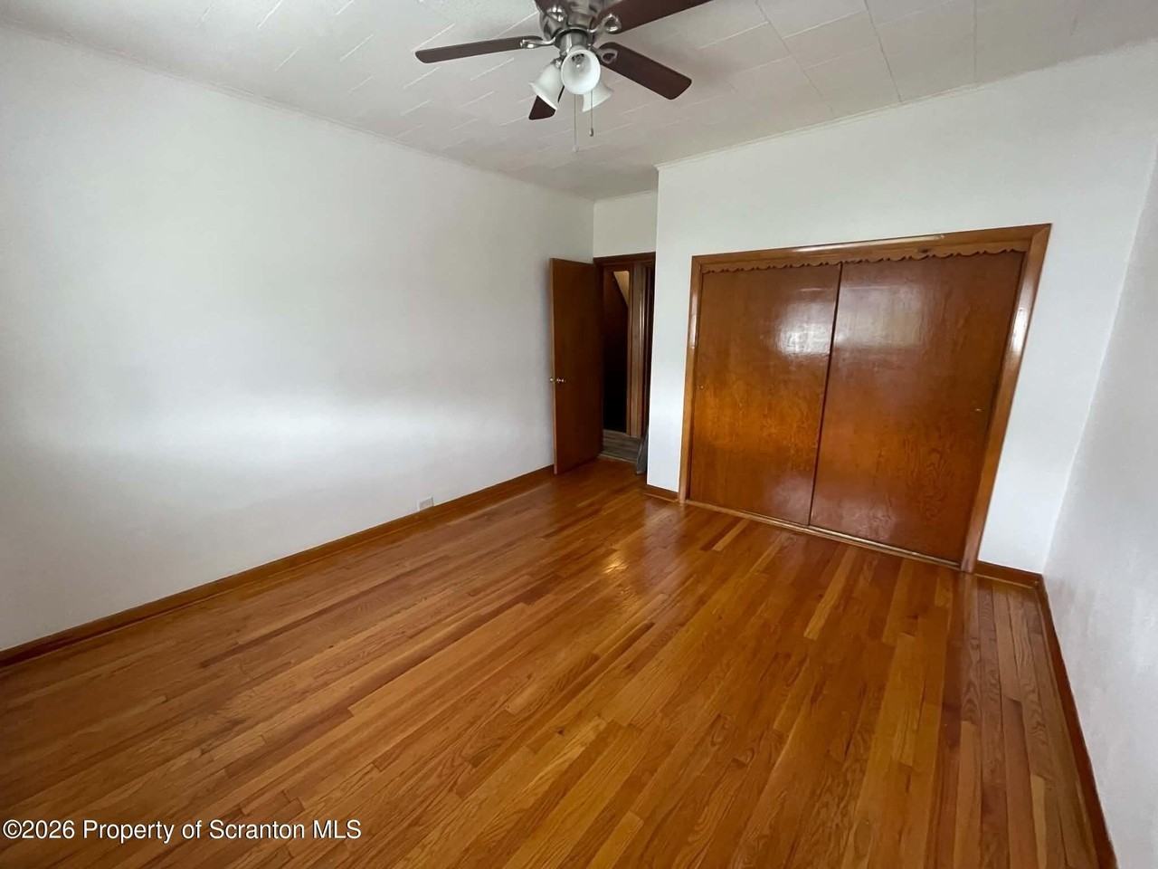 313 N Apple St #2ndFL - Photo 7 of 11