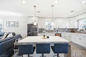 featured image of 538 W Broad St