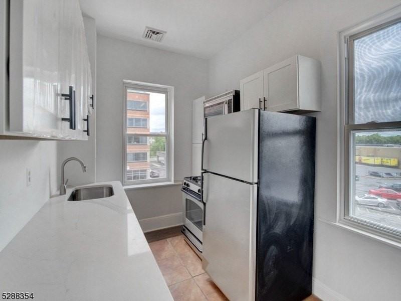 26 Division St #3 - Photo 2 of 16