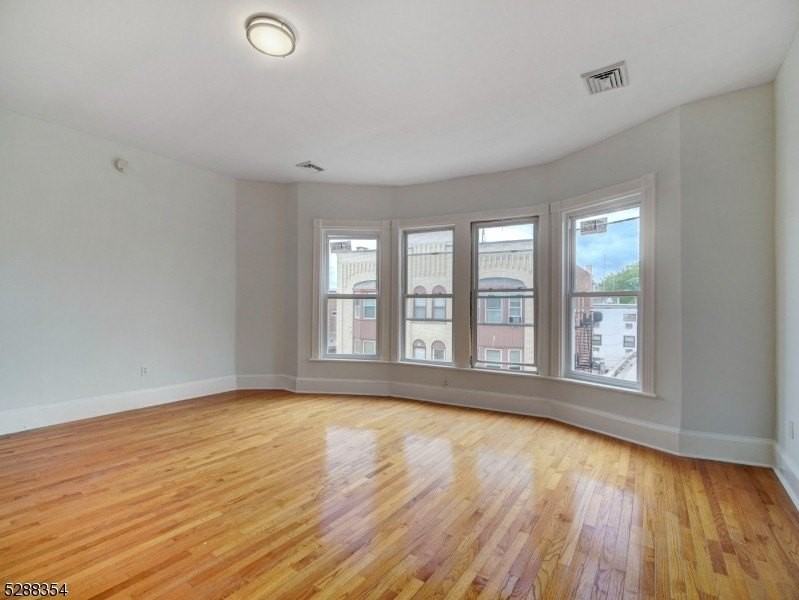 26 Division St #3 - Photo 5 of 16