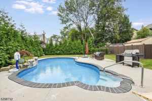 featured image of 19 Field Rd